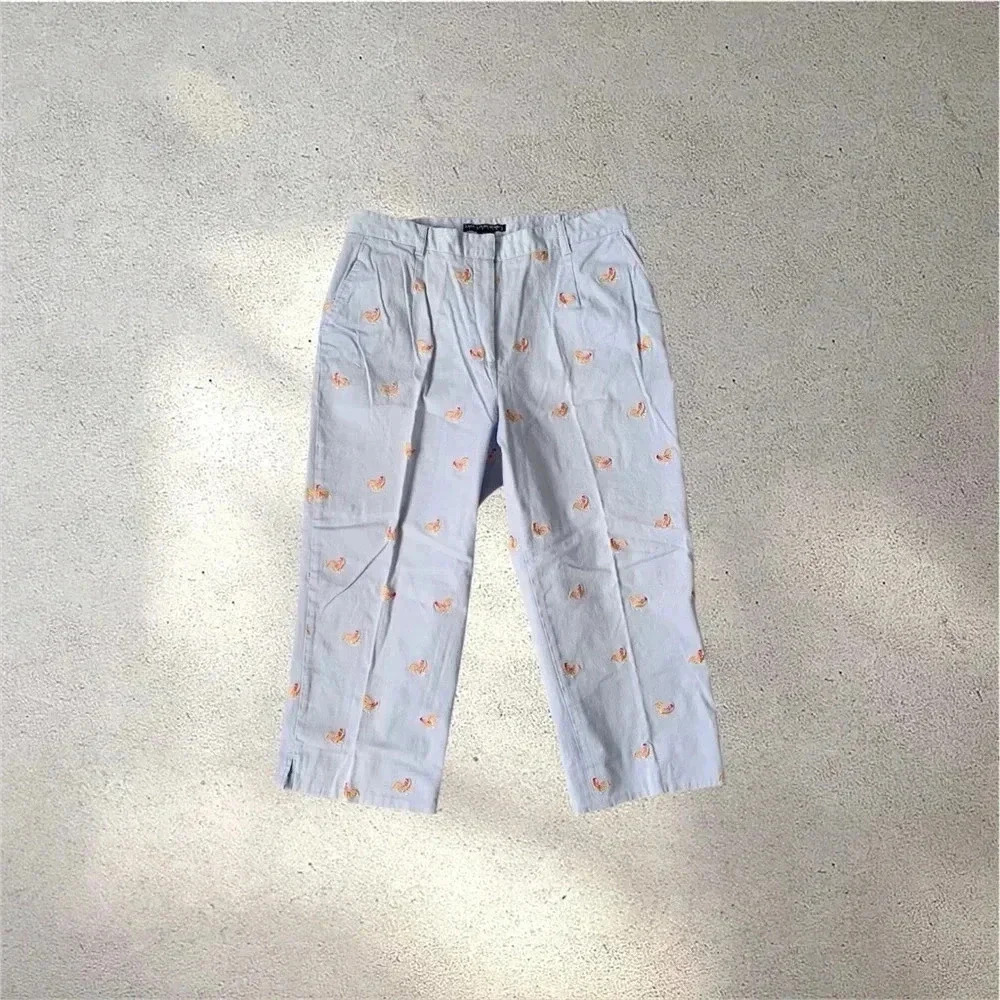 Larry Levine cropped pants with embroidered roosters